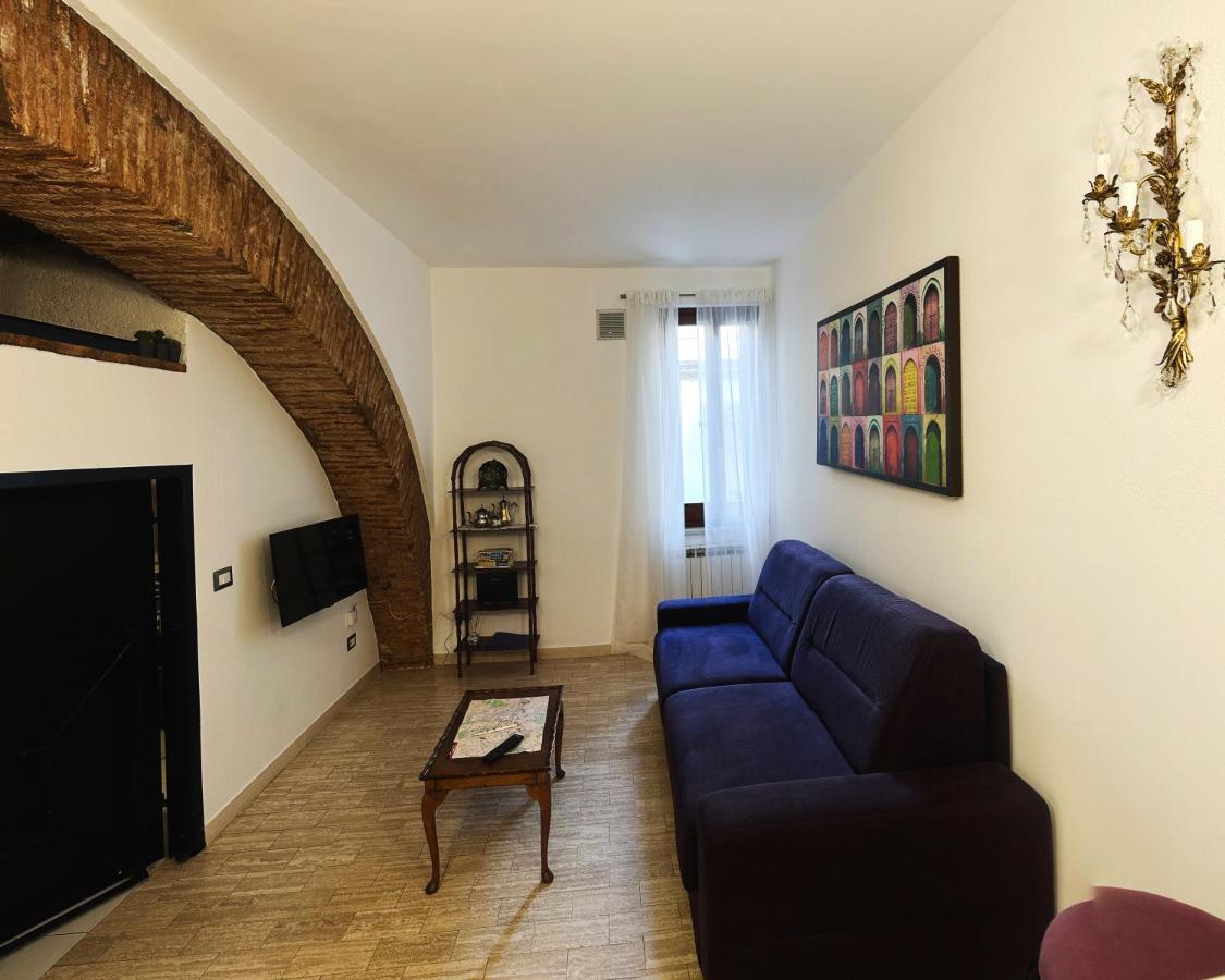 Lovely Apartment In Via Della Scala, Trastevere Roma Esterno foto